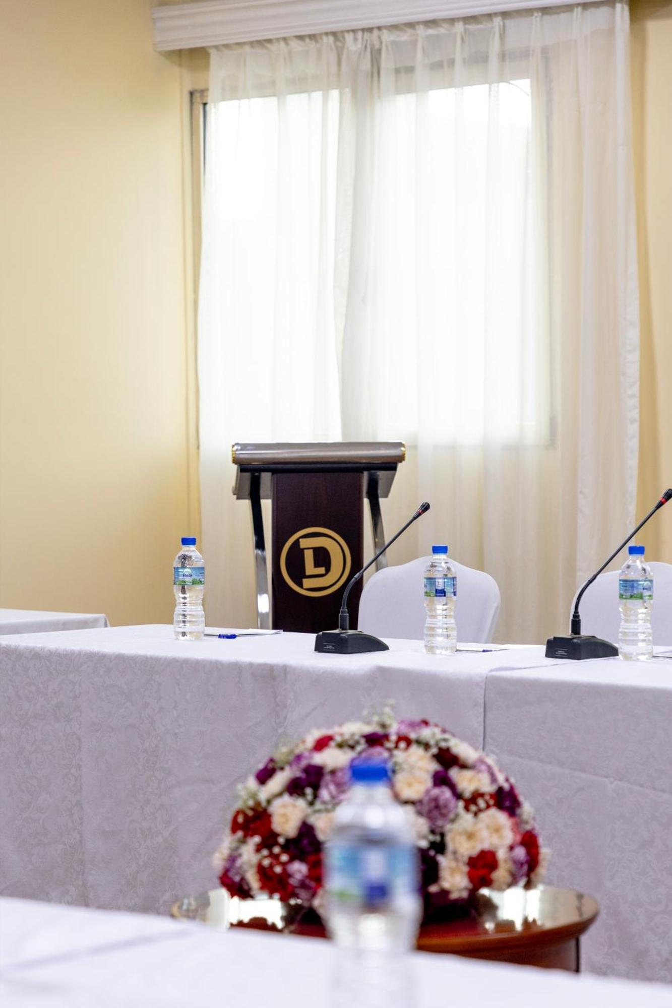 Dreamliner Hotel Addis Ababa Exteriör bild