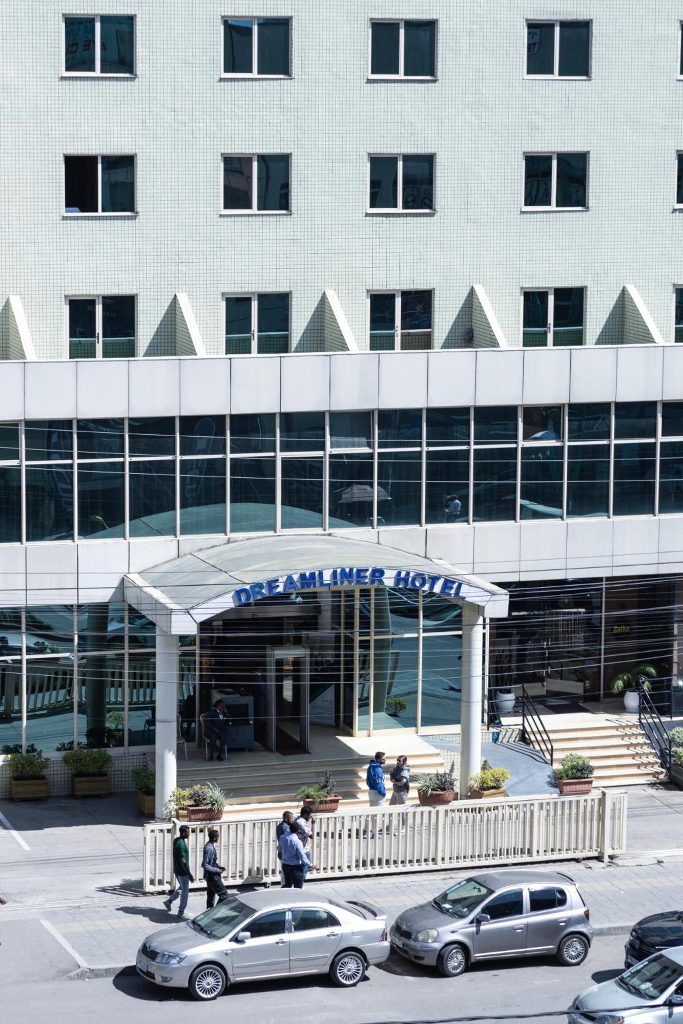Dreamliner Hotel Addis Ababa Exteriör bild